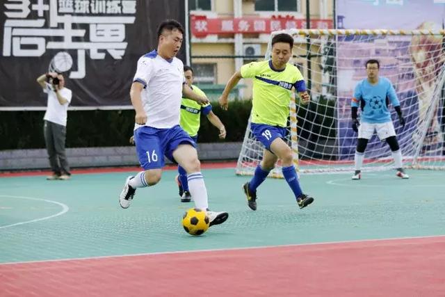 官方：穆里尼奥红牌上诉被驳回 停赛2场罚款1万