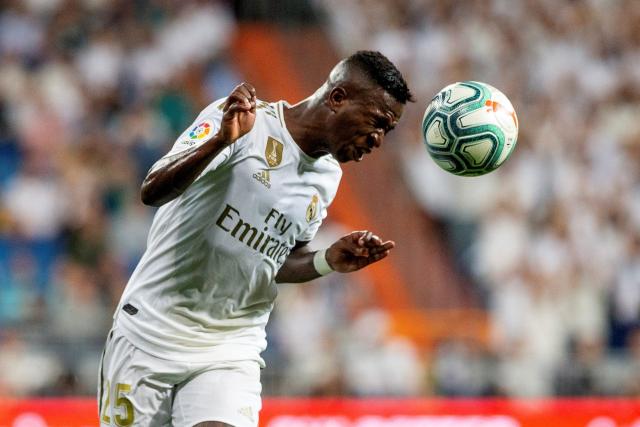 马尚沃特斯合砍42分 广东力克浙江开季两连胜